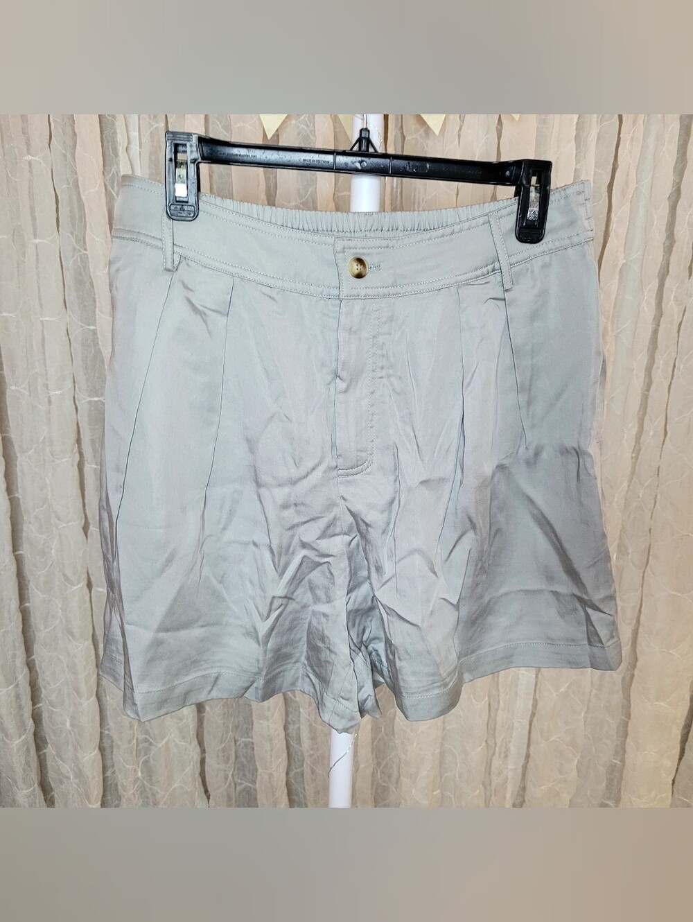 Wishlist Silver Olive Gray Silky Pleated Dressy Tailored Trouser Shorts Large
